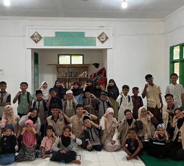 Lewat Program “Bina Cibatu”, FTK Unisba Giat Bangun Generasi Cerdas dan Berakhlak di Garut
