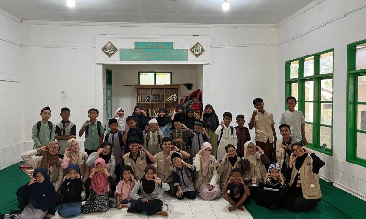 Lewat Program “Bina Cibatu”, FTK Unisba Giat Bangun Generasi Cerdas dan Berakhlak di Garut