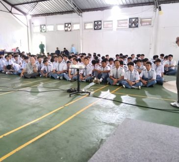 FH Unisba Edukasi Pelajar Darul Hikam tentang Hukum di Era Digital: Media Sosial dan AI Jadi Sorotan