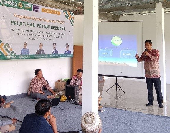 Unisba Berdayakan Petani Kopi Cibodas Lewat Pelatihan Keuangan Syariah