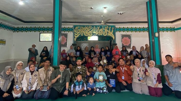 KKN Unisba Kelompok 07: Aksi Edukatif, Spiritual, dan Sosial Meresap di Hati Warga Cibatu