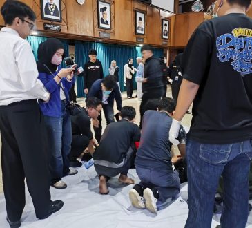 Unisba Dirikan Posko Kesehatan Darurat Tangani Korban Aksi Demonstrasi di DPRD Jawa Barat