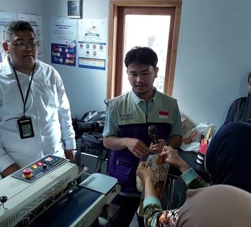 UMKM Pangan Dapur Sehat Bandung Dapat Pelatihan Teknologi Inovasi dari DPPM Kemendiksaintek