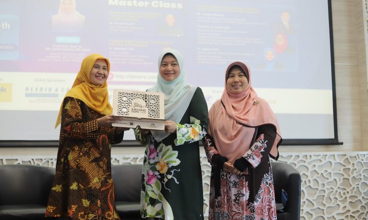 Unisba Jadi Co-Organizer dalam The 11th I-iECONS 2025
