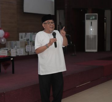 Unisba Gelar Pertemuan Tendik, Purnatugas, dan Lomba Meriah HUT ke-80 RI