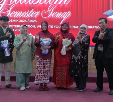 PWK Unisba Selenggarakan Yudisium Meriah dengan Semangat Kemerdekaan: “Driven By Determination”