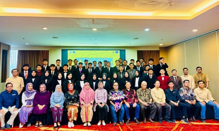 Yudisium dan Pelepasan 41 Lulusan Teknik Pertambangan Unisba, Kaprodi Tekankan Kompetensi dan Pentingnya Membangun Jaringan Pribadi