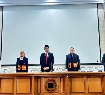 Unisba Kukuhkan 42 Insinyur Baru, Tegaskan Pentingnya Etika dan Pengabdian