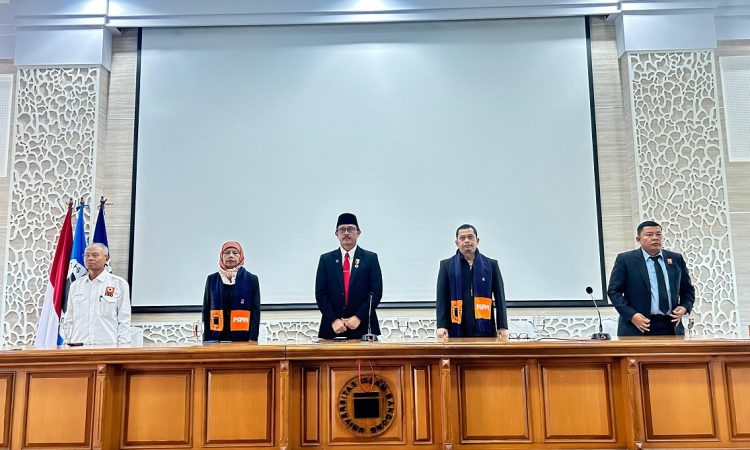 Unisba Kukuhkan 42 Insinyur Baru, Tegaskan Pentingnya Etika dan Pengabdian