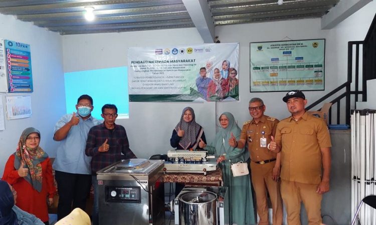 Unisba & Unpas Perkuat UMKM ‘Dapur Sehat’ Lewat Inovasi Pengawetan dan Sertifikasi Halal