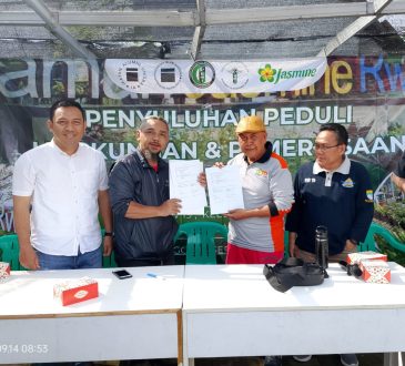 Kolaborasi KSM Taman Jasmin & IA Unisba: Kelola Sampah Berbasis Pasar dan Edukasi Lingkungan