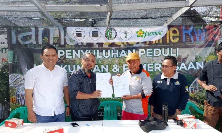 Kolaborasi KSM Taman Jasmin & IA Unisba: Kelola Sampah Berbasis Pasar dan Edukasi Lingkungan