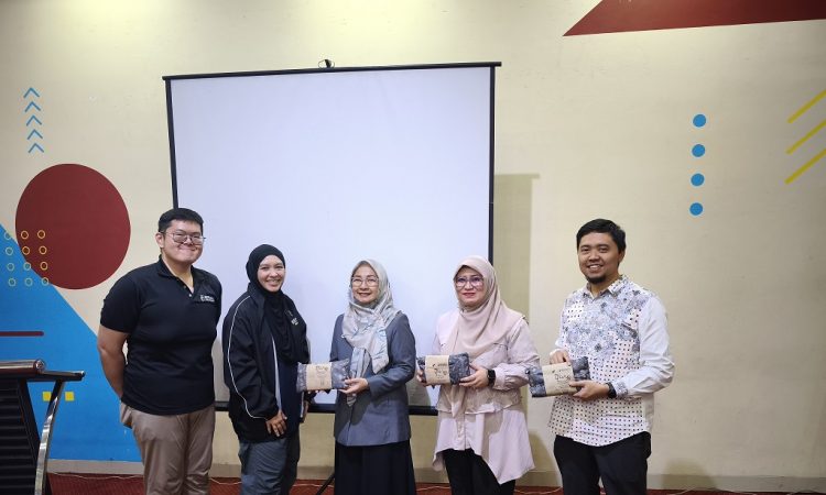 FK Unisba Bersama Republic Polytechnic Singapura Gelar Program Layanan Internasional