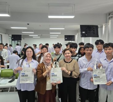 Dosen Manajemen FEB Unisba Isi Kuliah Tamu di Shinawatra University Thailand