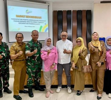 KET: Anggota Komisi II DPRD Kota Bandung Asep Robin, S.H., M.H., menjadi narasumber pada BImtek Perkoperasian bagi Pengurus Kelurahan Koperasi Merah Putih (KKMP), di Hotel Savoy Homann, Rabu, 15 Oktober 2025. Robby/Humpro DPRD Kota Bandung.