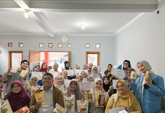 Program PKM Kemdiksaintek “Dapur Sehat” Digelar di Kebon Waru