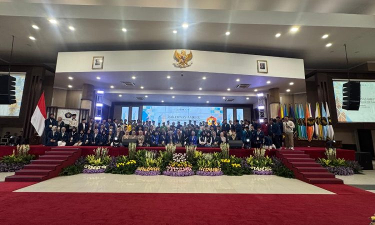 Unisba Ikut Serta dalam Rakernas dan Jambore Nasional AMKI