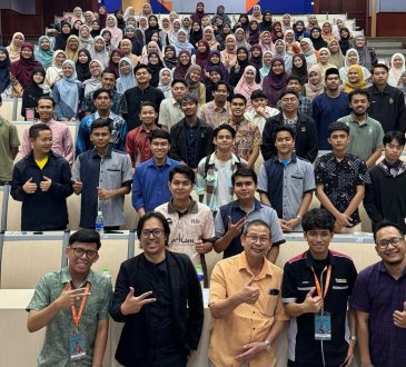 Berbagi Keahlian Penulisan Digital, Tiga Dosen Fikom Unisba Jadi Guest Lecturer di Malaysia