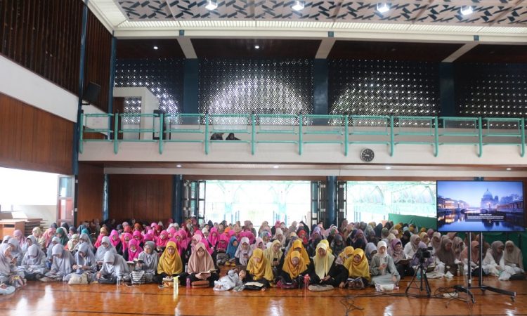 Unisba Gelar Pengajian Internasional, Jamaah Luar Negeri Turut Berpartisipasi