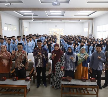 Unisba Gelar Pesantren Calon Sarjana TA 2025/2026 Gelombang II