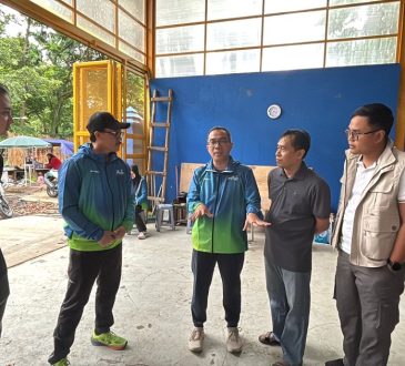 Mendiktisaintek Tinjau Reaktor Plasma Dingin Unisba di TPS Arcamanik, Inovasi Teknologi Ramah Lingkungan untuk Atasi Sampah Kota