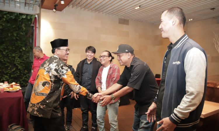 Unisba Perkuat Sinergi dengan Media Lewat Media Gathering dan Buka Bersama