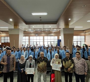 Fakultas Hukum Universitas Islam Bandung Gelar Pembekalan, 164 Calon Sarjana Hukum Disiapkan Hadapi Dunia Profesional