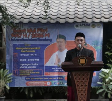 Salat Idulfitri Unisba Berlangsung Khusyuk, Warek PASDUK Tekankan Pentingnya Pembaruan Iman
