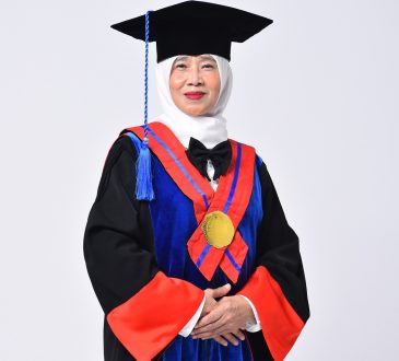Konsistensi Akademik, Prof. Dr. Lina Jamilah, S.H., M.H. Raih Gelar Guru Besar