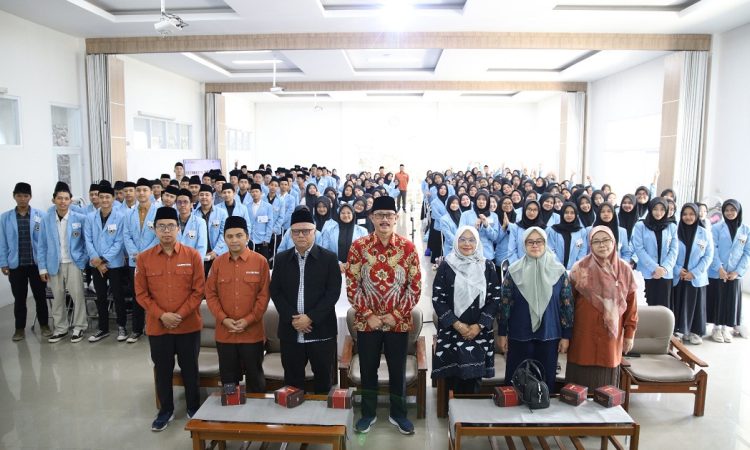 Pesantren Mahasiswa 2025/2026 Digelar, Unisba Perkuat Islamic Spirit dan Karakter Mahasiswa
