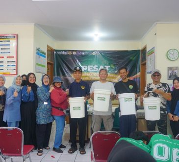 Mahasiswa FK Unisba Hadirkan Program PESAT untuk Wujudkan Pengelolaan Sampah Terpadu di Sukamiskin