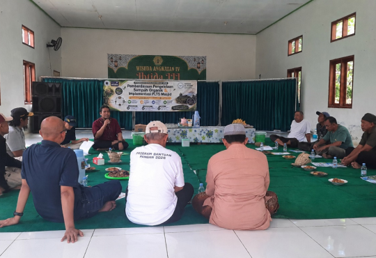 LPPM Unisba Dorong Pengelolaan Sampah Organik dan Pemanfaatan PLTS melalui PKM di Desa Buahdua Sumedang