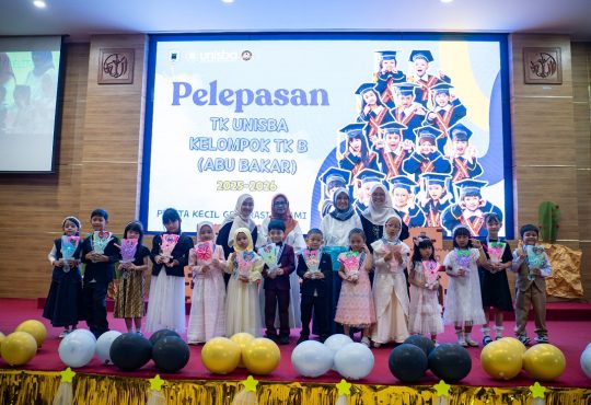 Pentas Drama "Bilal bin Rabah, Suara Tauhid" Warnai Penutupan Tahun Ajaran Unisba Preschool & Daycare