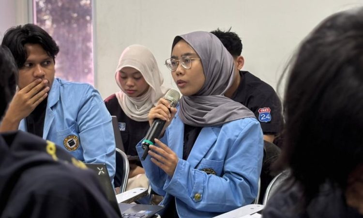 Mahasiswa FEB Unisba dan UiTM Malaysia Bertukar Perspektif tentang Pengelolaan Keuangan Negara
