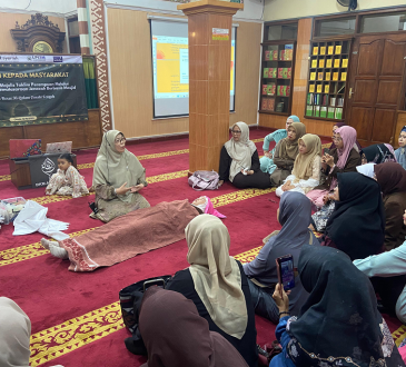 Majelis Taklim Perempuan di Cimahi Dibekali Keterampilan Pemulasaraan Jenazah Berbasis Masjid