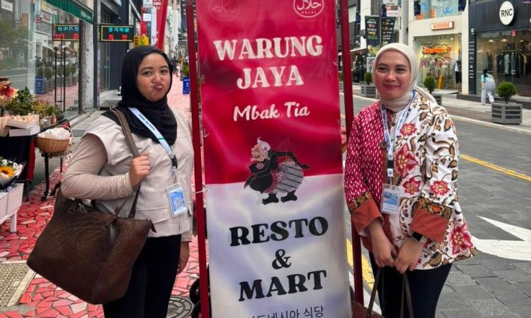 Prodi Manajemen Unisba Dampingi Warung Indonesia melalui PKM Internasional di Busan