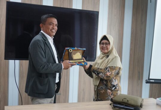 UIN KHAS Jember Benchmarking ke FTK Unisba, Perkuat Tata Kelola dan Kolaborasi Pendidikan Tinggi