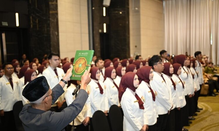 71 Apoteker Baru Unisba Resmi Disumpah, Integritas dan Nilai Islam Jadi Landasan Profesi