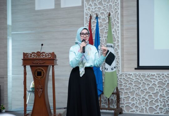 Atalia Praratya Ajak Mahasiswa Fikom Unisba Jadikan Empat Pilar Pegangan di Era Digital
