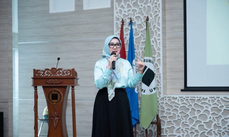 Atalia Praratya Ajak Mahasiswa Fikom Unisba Jadikan Empat Pilar Pegangan di Era Digital
